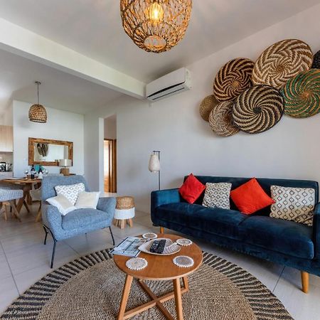 West Wood Holiday Apartment, C6 - Flic En Flac With Pool At A Quiet Location, Beautifully Decorated And Close To The Beach Eksteriør bilde