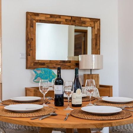 West Wood Holiday Apartment, C6 - Flic En Flac With Pool At A Quiet Location, Beautifully Decorated And Close To The Beach Eksteriør bilde