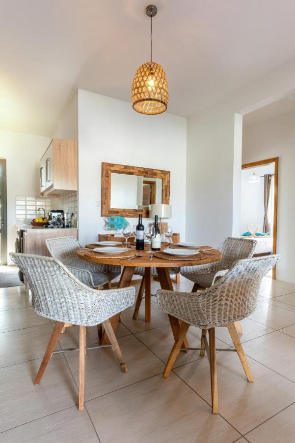 West Wood Holiday Apartment, C6 - Flic En Flac With Pool At A Quiet Location, Beautifully Decorated And Close To The Beach Eksteriør bilde