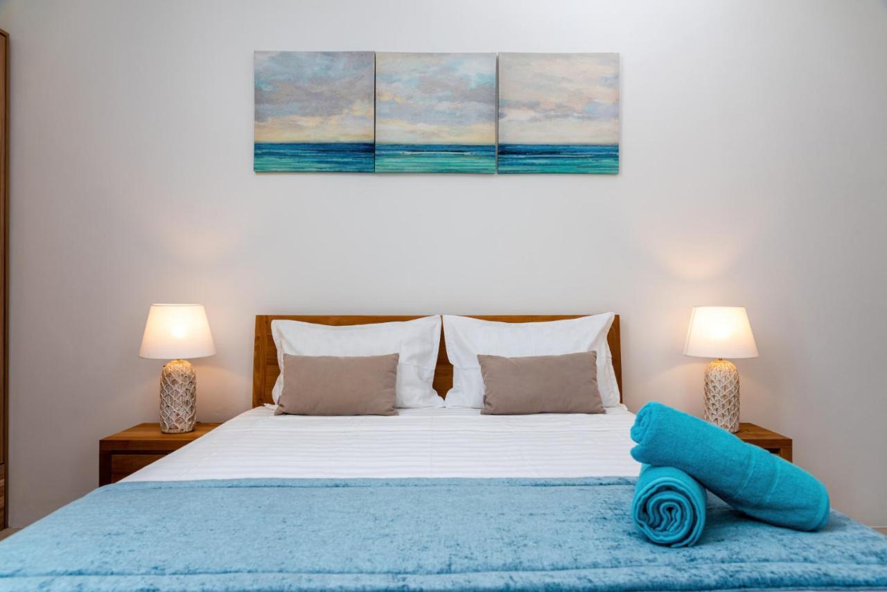 West Wood Holiday Apartment, C6 - Flic En Flac With Pool At A Quiet Location, Beautifully Decorated And Close To The Beach Eksteriør bilde