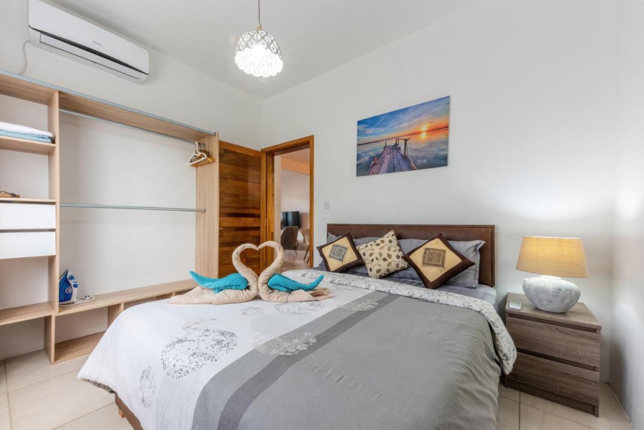 West Wood Holiday Apartment, C6 - Flic En Flac With Pool At A Quiet Location, Beautifully Decorated And Close To The Beach Eksteriør bilde