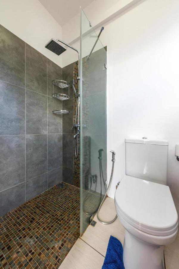 West Wood Holiday Apartment, C6 - Flic En Flac With Pool At A Quiet Location, Beautifully Decorated And Close To The Beach Eksteriør bilde