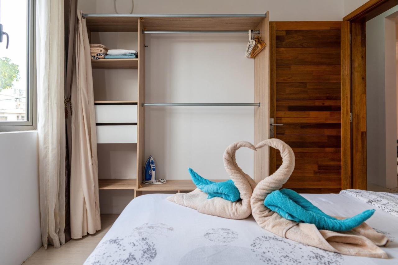 West Wood Holiday Apartment, C6 - Flic En Flac With Pool At A Quiet Location, Beautifully Decorated And Close To The Beach Eksteriør bilde